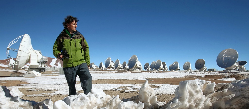 Luca Bracali e la più grande area di antenne del mondo puntate nell'universo