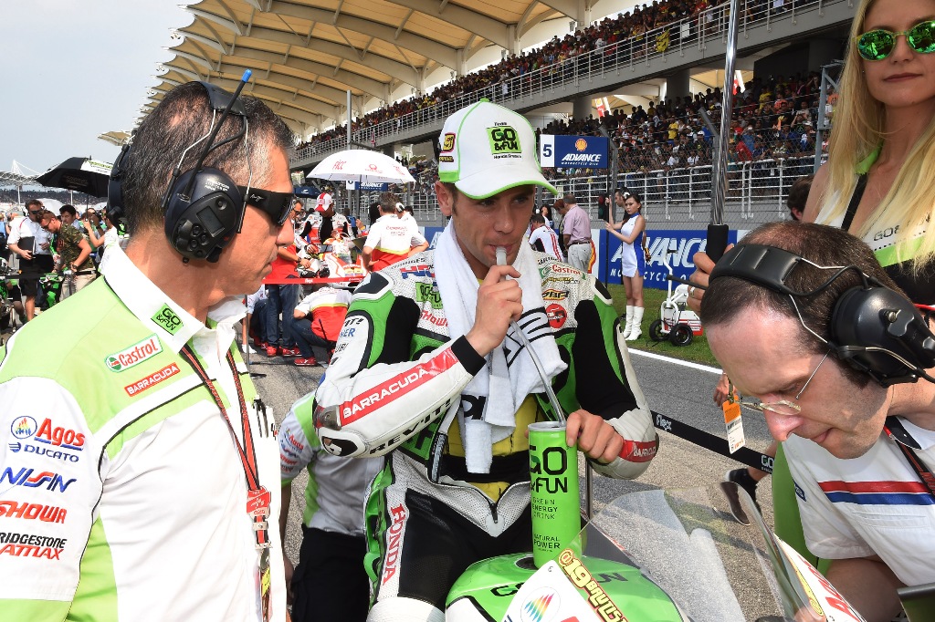 MotoGP 2014, Alvaro Baustista caduto in Malesia dopo il contatto con Espargarò