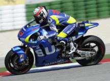 suzuki-mgpmisanode-puniet15