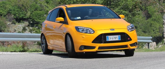 FORD FOCUS ST PERFORMANCE PACK