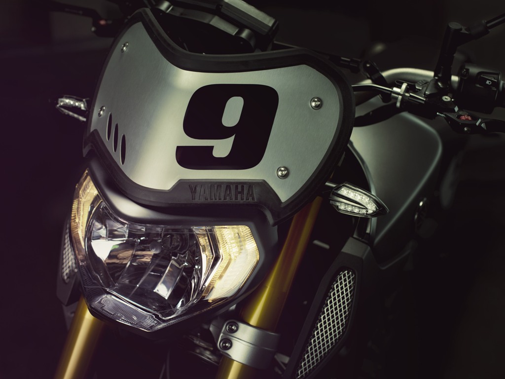 Yamaha MT-09 Street Tracker La nuova ed aggressiva Yamaha ispirata al Dirt Track