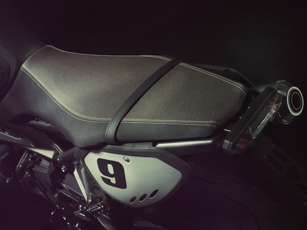 La nuova sella della MT-09 Street Tracker Yamaha Una nuova sella per la Street Tracker Yamaha