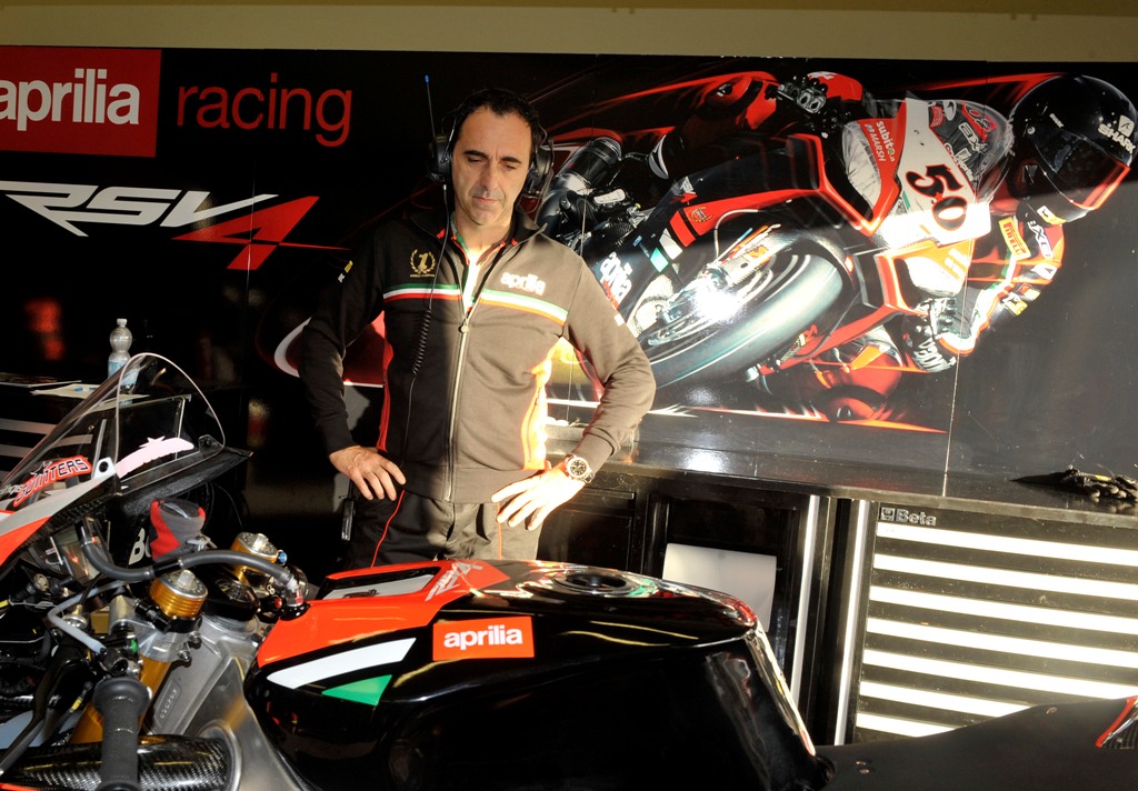 L'Ing. Romano Albesiano al box Aprilia