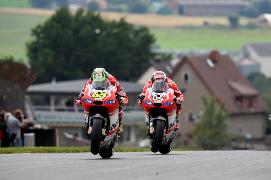 Non bene in Germania sia Cal che Andrea Dovizioso in una gara complessa