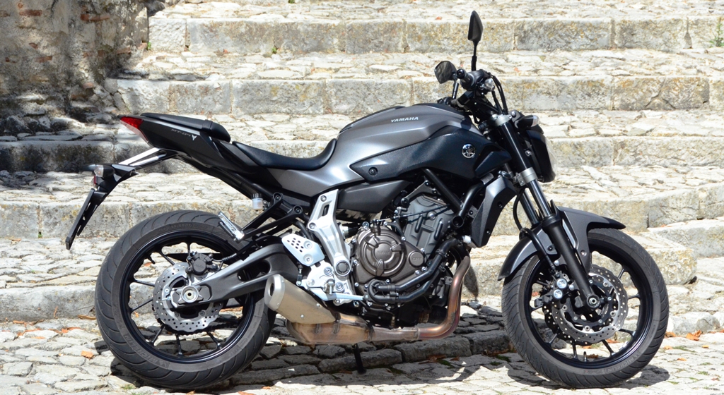 Yamaha MT-07, compatta grazie al bicilindrico frontemarcia ottovalvole