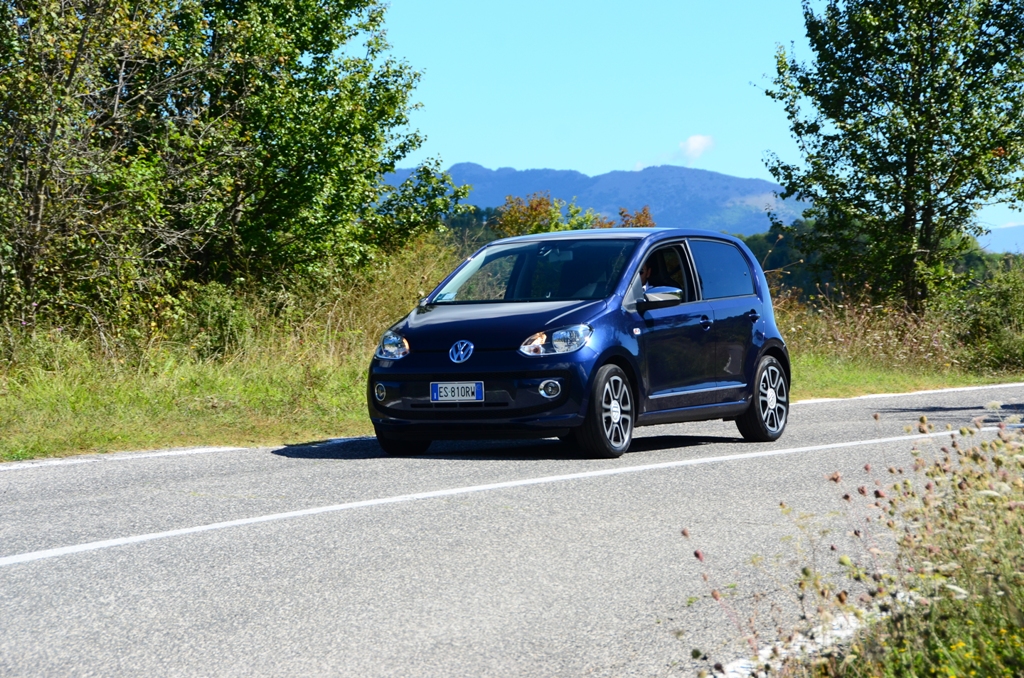 VW Up! 2014: ottime prestazioni, grazie al tre cilindri a fasatura variabile VW