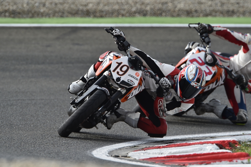 KTM 2014, Duke 200 Trohy: Alessandro Costantino, 2° a fine Campionato