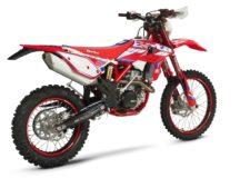 La gamma Beta RR Enduro 2 e 4T 2015, motori più piccoli di cubatura e leggeri