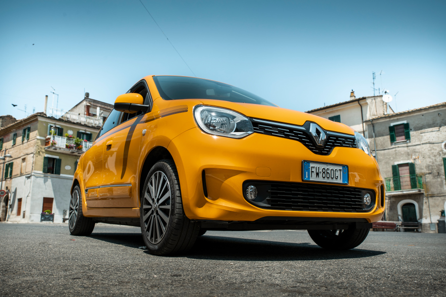 prova.newTWINGO2019-performancemag.it