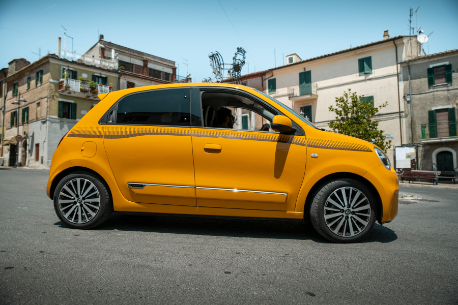 prova.newTWINGO2019-performancemag.it