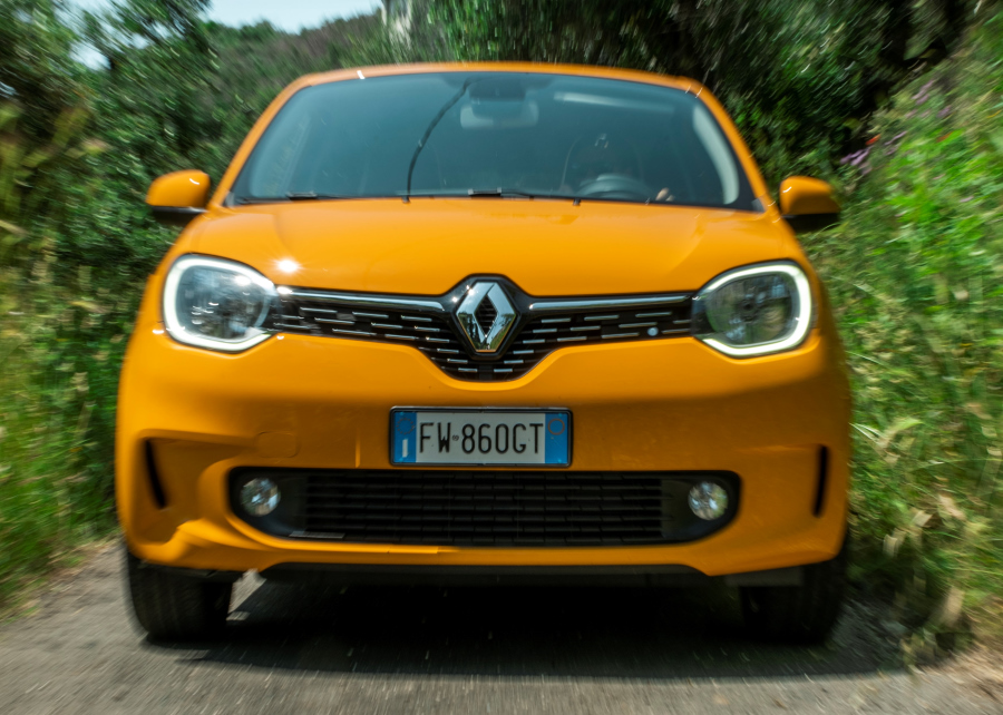 prova.newTWINGO2019-performancemag.it