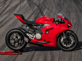 panigaleV2-Ducati-performancemag.it