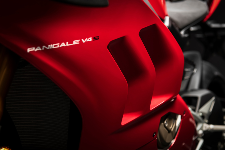 panigaleV42020-performancemag.it