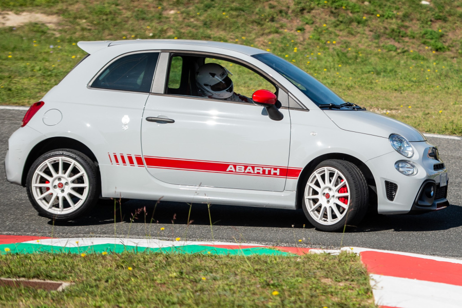 prova-abarth595esseesse-performancemag.it