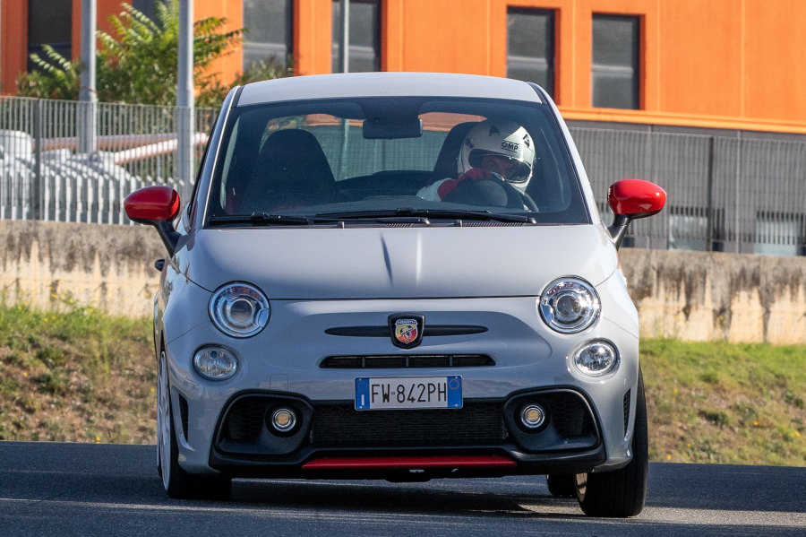 prova-abarth595esseesse-performancemag.it