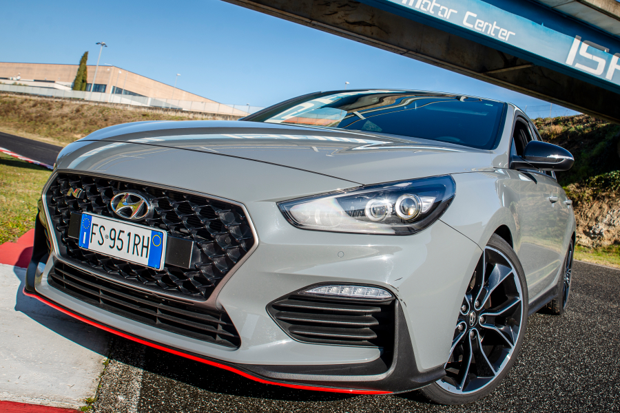 test-performancemag.it-hyundai-i30N FB