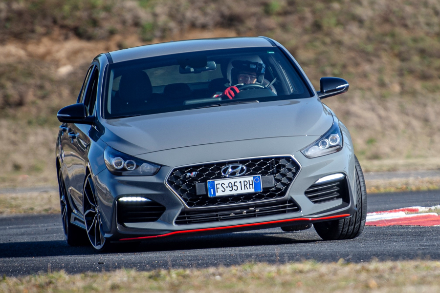 test-performancemag.it-hyundai-i30N FB