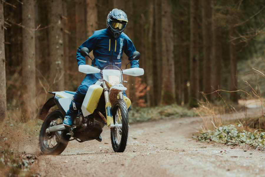 performancemag.it2020-husqvarna 701 LR