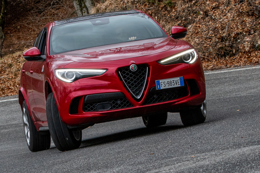 alfa-romeo-stelvio-quadrifoglio2020-performancemag.it