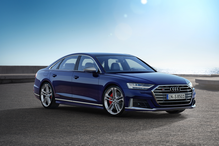 performancemag,it2020-audiA8 hybrid plug-in