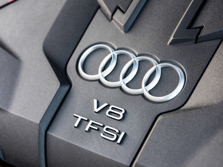 performancemag,it2020-audiA8 hybrid plug-in