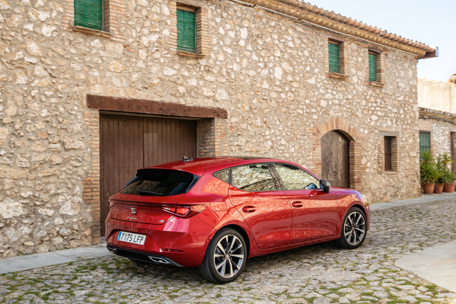 performancemag.it2020-seat-leon2020