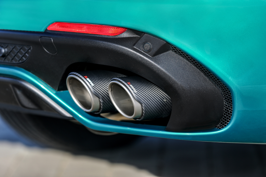 performancemag.it2020-alfa-romeo-stevio-giulia2020