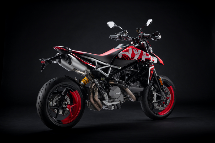 performancemag.it-ducati-Hypermotard-RVE