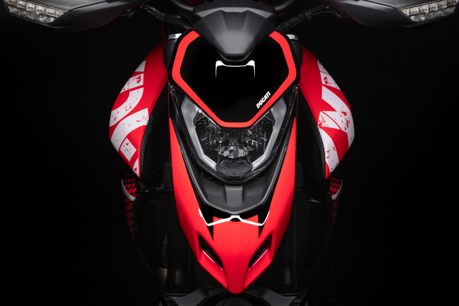 performancemag.it-ducati-Hypermotard-RVE