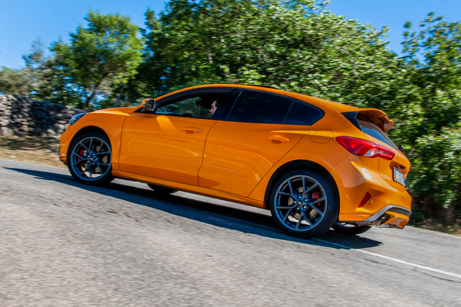 performancemag.it-ford-focusST-280CV