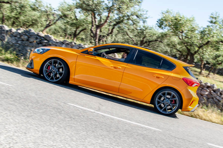 performancemag.it-ford-focusST-280CV