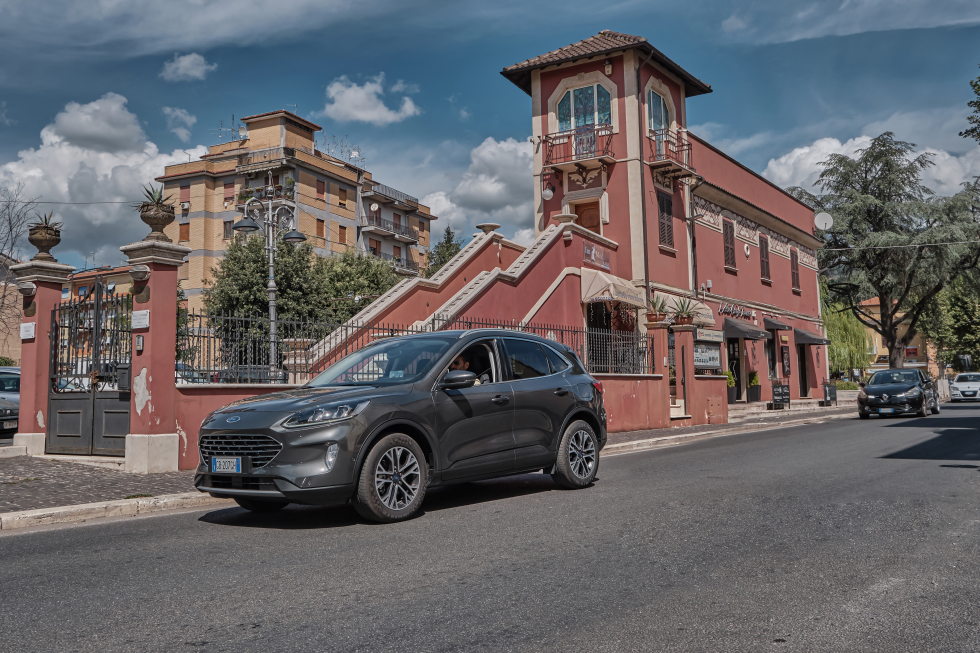 performancemag.it-test FORD KUGA ECOBLUE HYBRID 2020