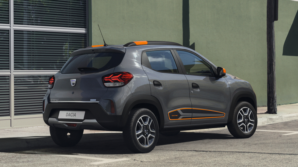 performancemag.it-DACIA SPRING 2021 