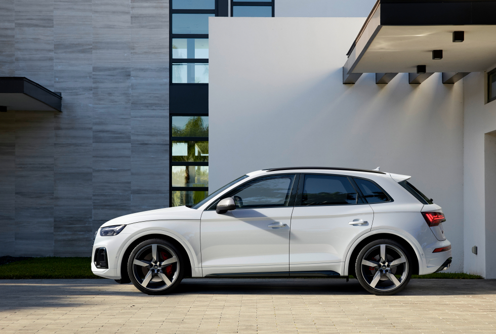  performancemag.it2020-audiSQ5 TDI-2021