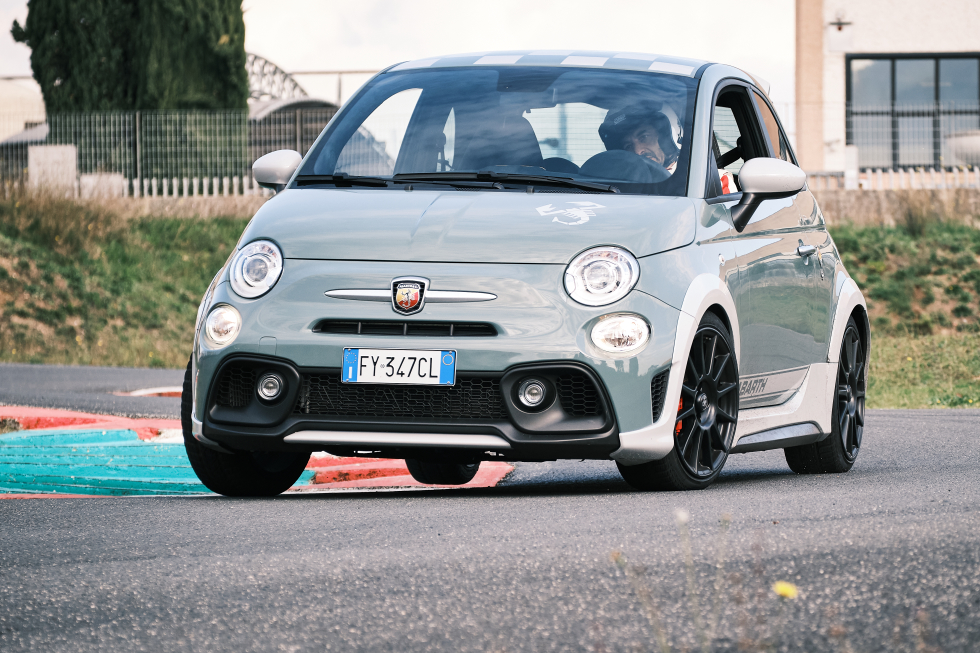 ABARTH 695 70esimo anniversario-performancemag.it 2021