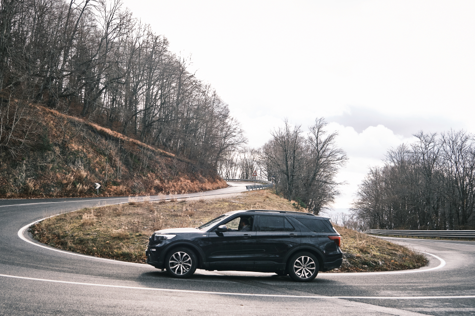 Ford Explorer plug-in hybrid 2021-performancemag.it 2021