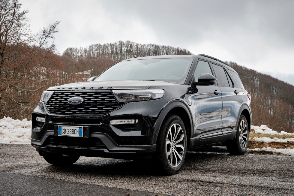 Ford Explorer plug-in hybrid 2021-performancemag.it 2021