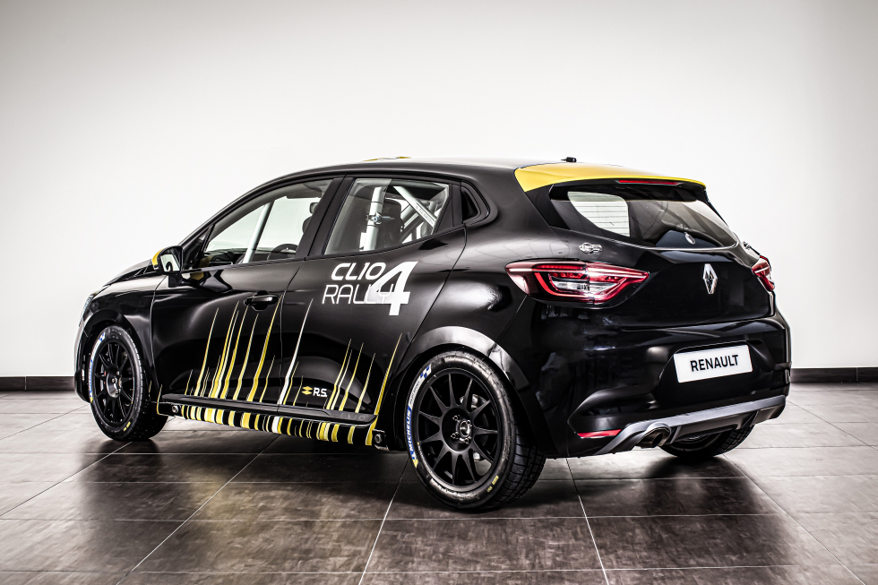 Renault-Clio-RALLY4-performancemag.it-2021-