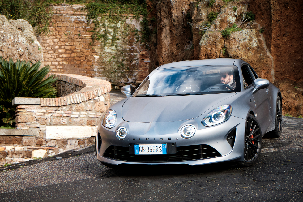 Alpine A110S - performancemag.it 