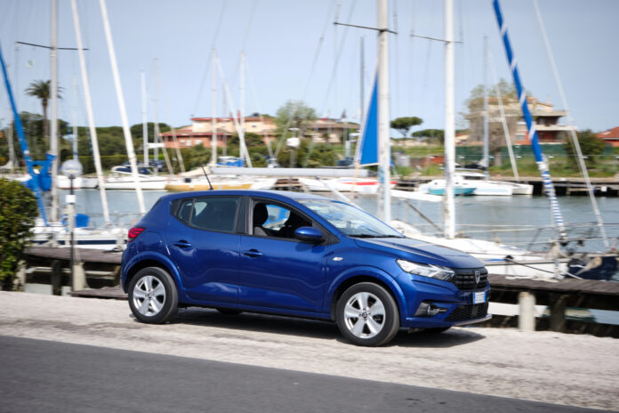dacia nuova sandero test - performancemag.it 2021