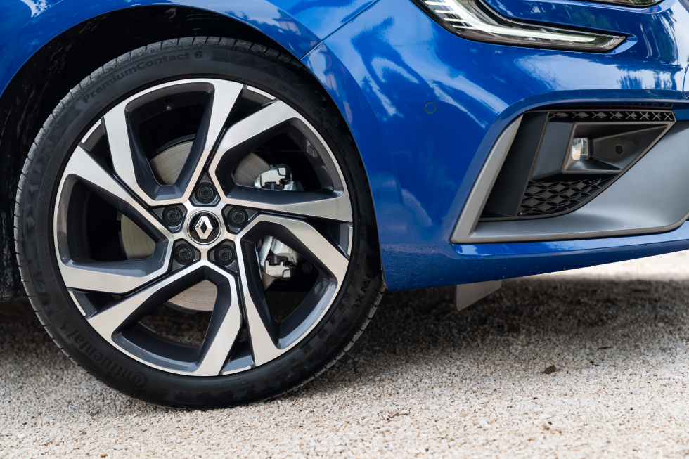 nuova RENAUTL MEGANE E-TECH - performancemag.it 2021
