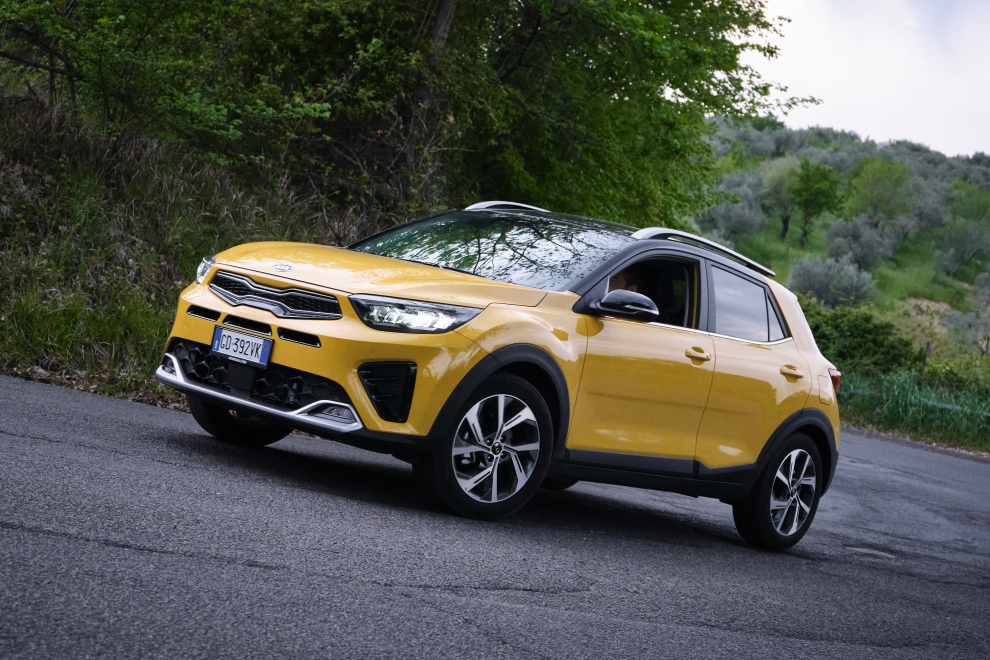 	KIA STONIC GT LINE MILD-HYBRID - performancemag.it 2021