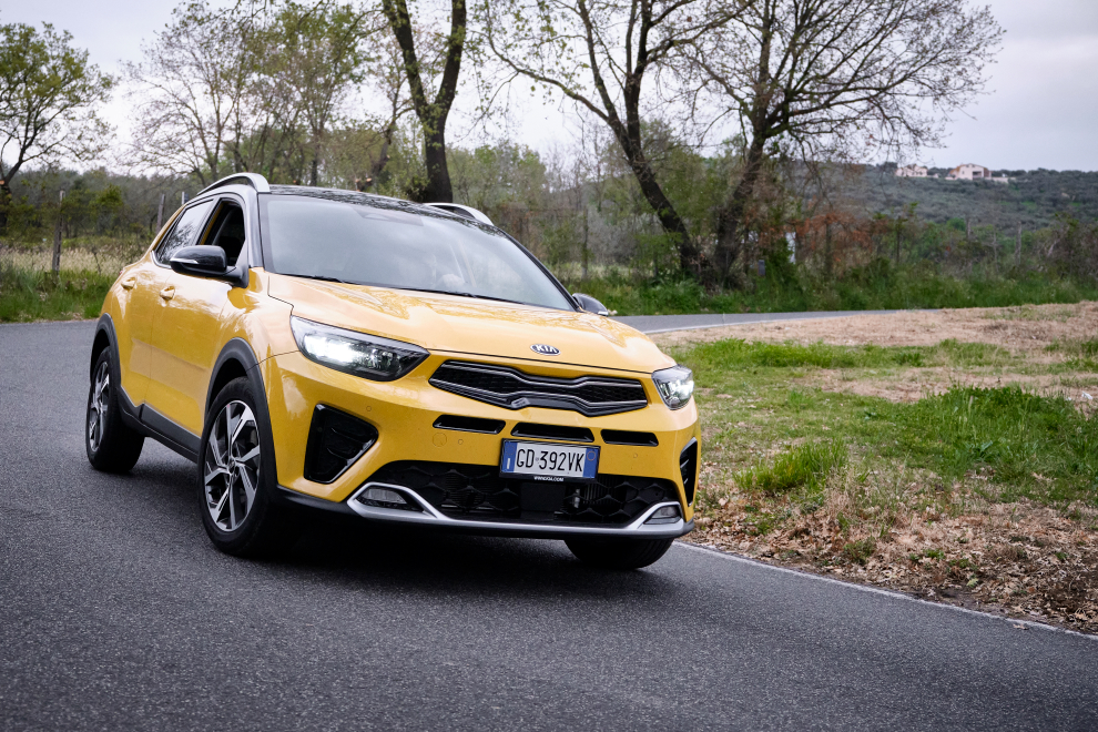 	KIA STONIC GT LINE MILD-HYBRID - performancemag.it 2021