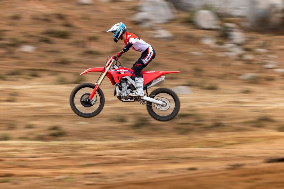 Honda-CRF250R-2022-performancemag.it