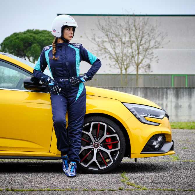 Renault-Megane-R.S.-Trophy-2021-performancemag.it-2021