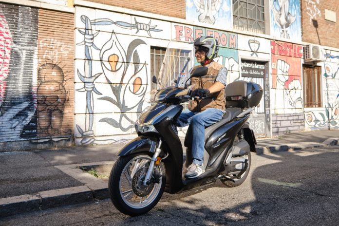 HONDA-SH-150i-2020-test2-2021-performancemag.it-2021