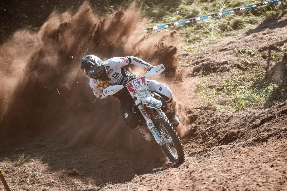 Husqvarna-TE-FE-Rockstar-Edition-2022-performancemag.it-2021