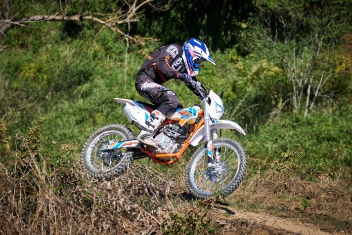 test-enduro-KAYO-MOTO-K2-e-T4-2021-performancemag.it-2021