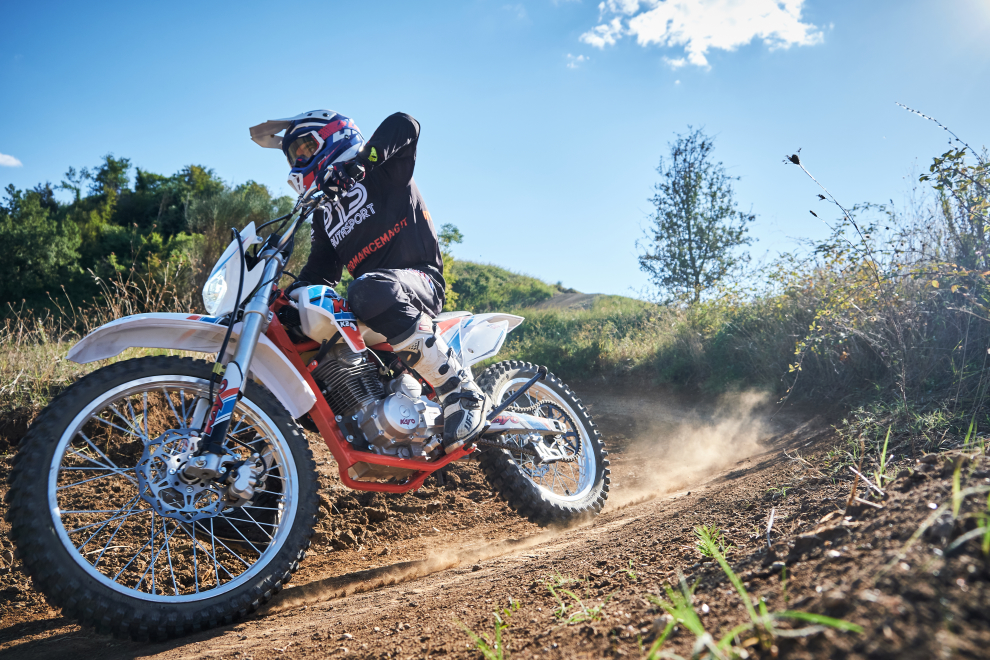 test-enduro-KAYO-MOTO-K2-e-T4-2021-performancemag.it-2021