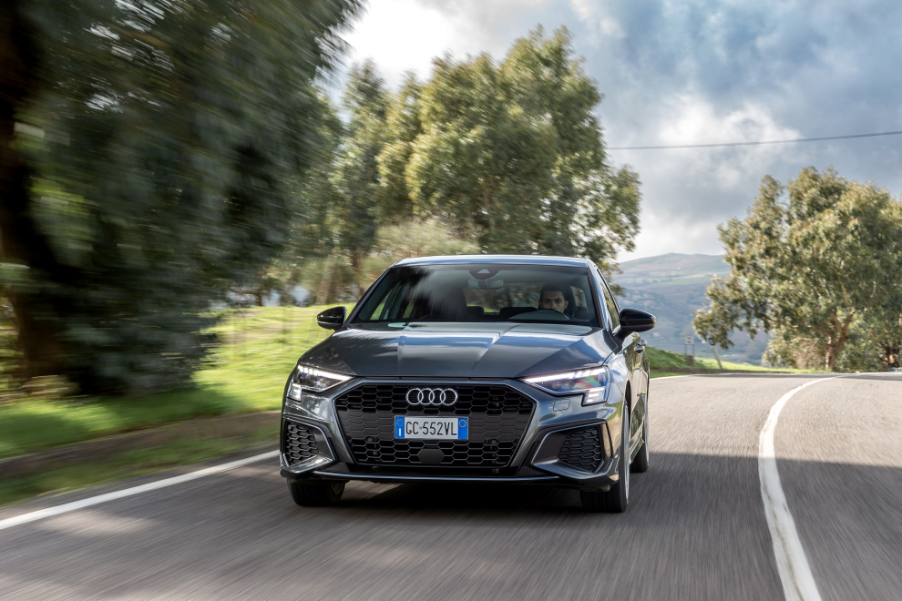  audi-2022-RS3-A3-plug-in